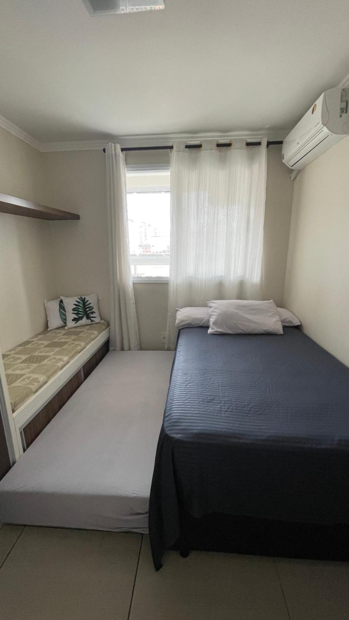 Apartamento Praia Das Asturias กัวรูจา ภายนอก รูปภาพ