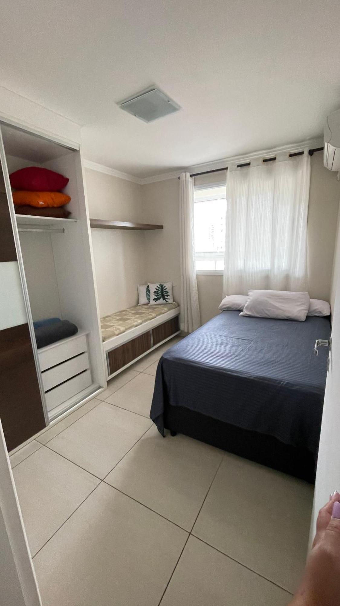 Apartamento Praia Das Asturias กัวรูจา ภายนอก รูปภาพ