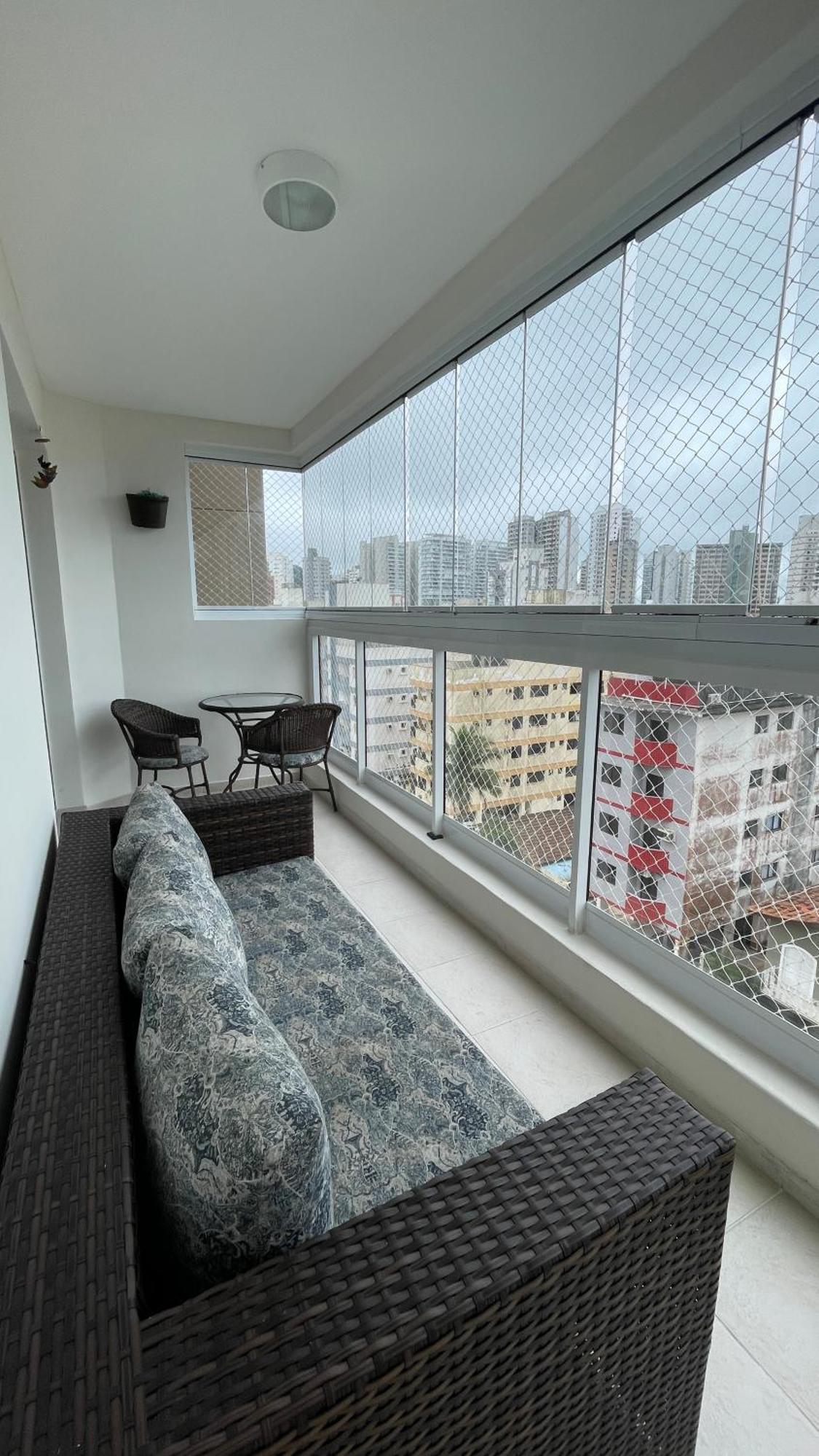 Apartamento Praia Das Asturias กัวรูจา ภายนอก รูปภาพ