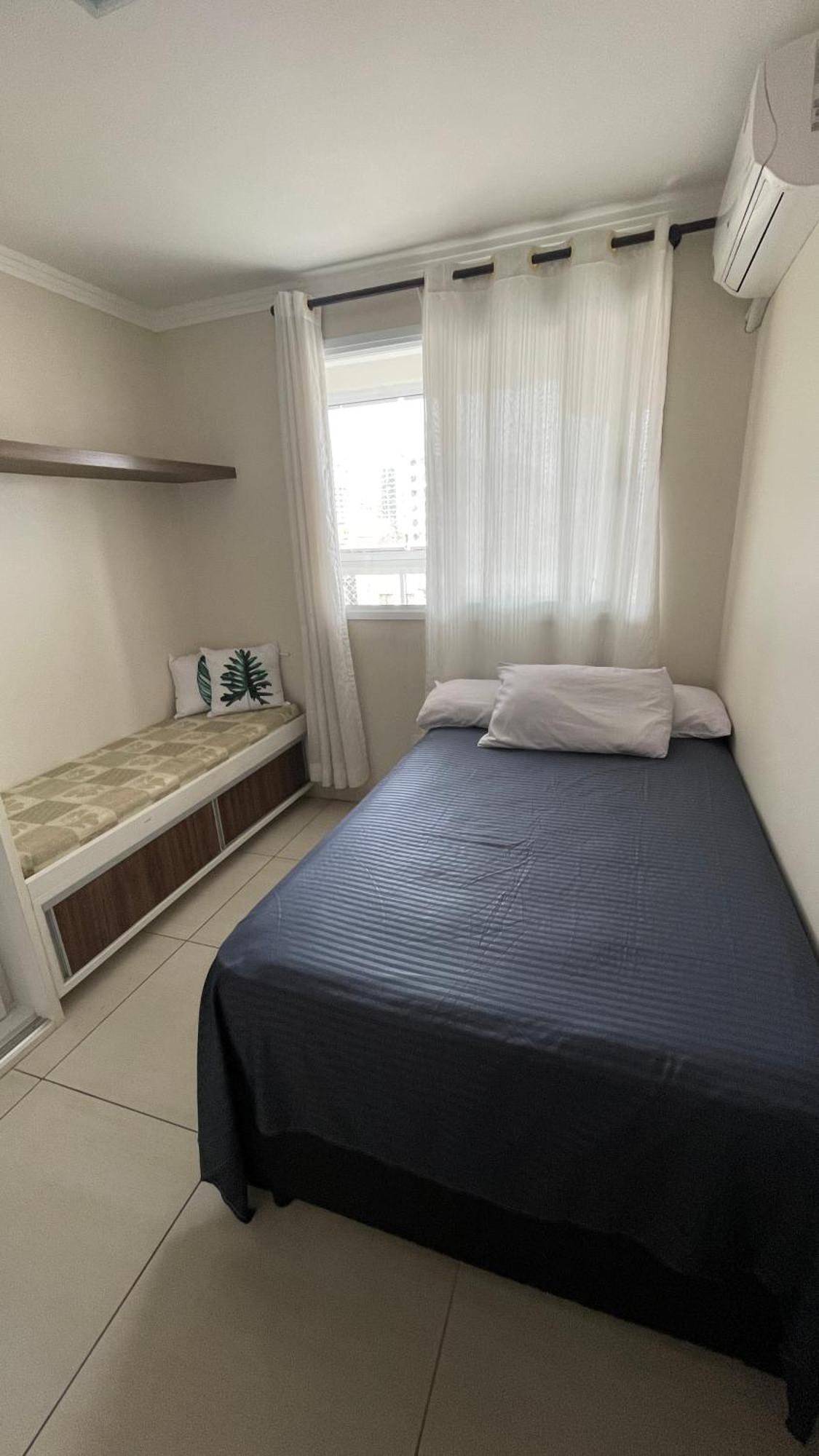 Apartamento Praia Das Asturias กัวรูจา ภายนอก รูปภาพ